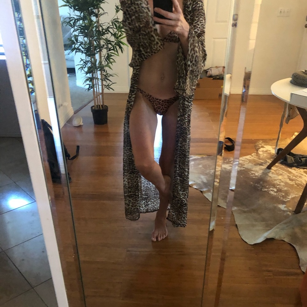 Monica hansen NWT leopard bikini  👙 - Picture 11 of 16